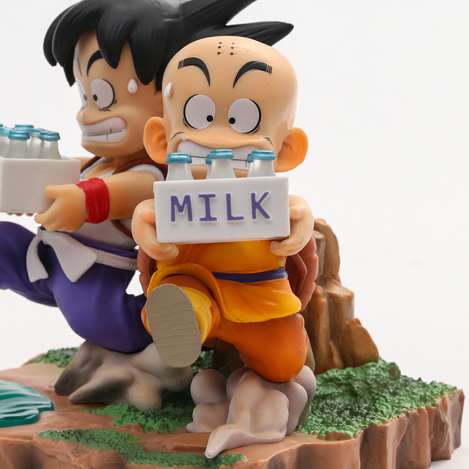 Figuras Dragon Ball Goku et Krilin Entrega de leche - animefiguras.es