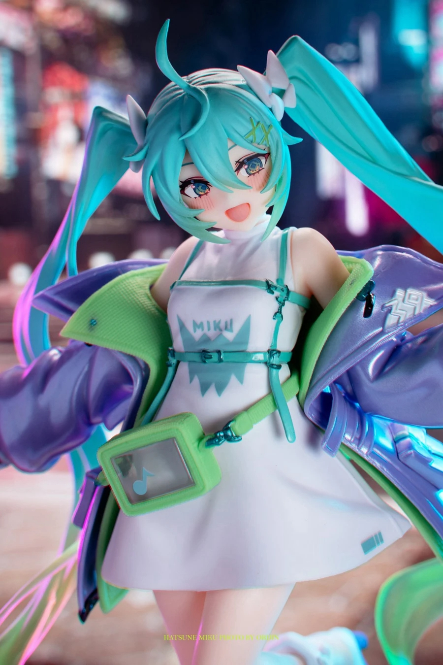 Figura Hatsune Miku – Pom Pom Girl (19 cm, PVC de alta calidad) - Imagen 3