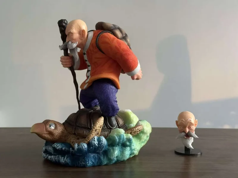 Figura del Maestro Roshi de Dragon Ball Z - Montado en Tortuga y Bastón - Imagen 3