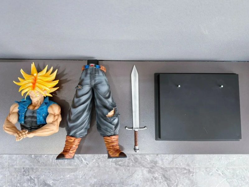 Figura Dragon Ball Z Trunks Super Saiyan 50 cm con Espada – Edición Premium - Imagen 12