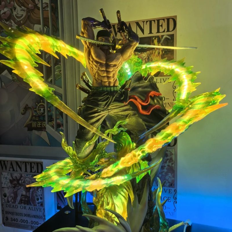 Figura One Piece Roronoa Zoro 30 cm – Ataque Relámpago Santoryu con Efectos LED - Imagen 2