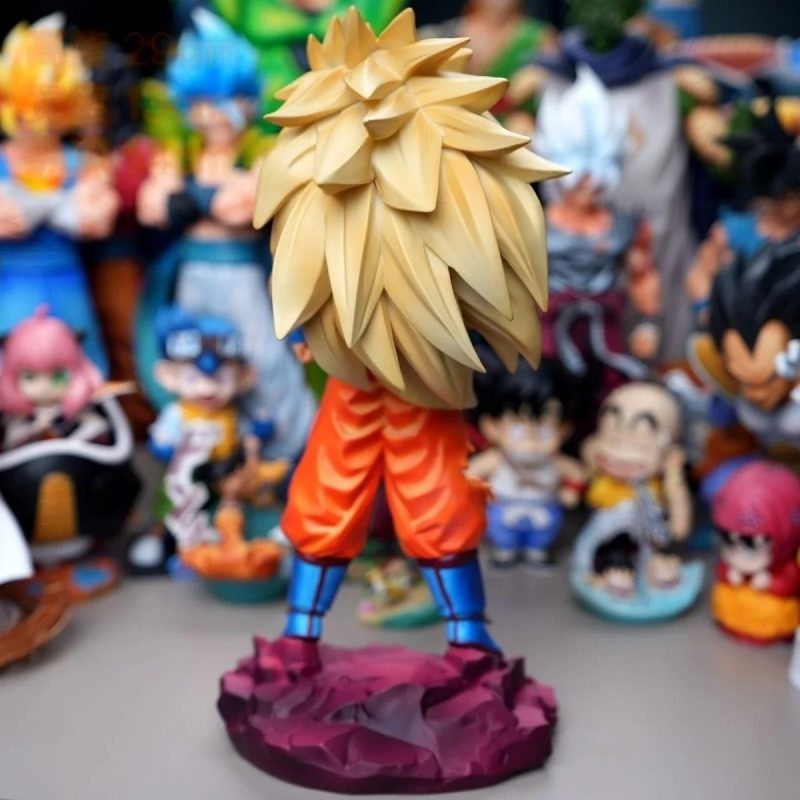 Figura Dragon Ball Z Goku Super Saiyan 3 – 28 cm – Doble Color - Imagen 4