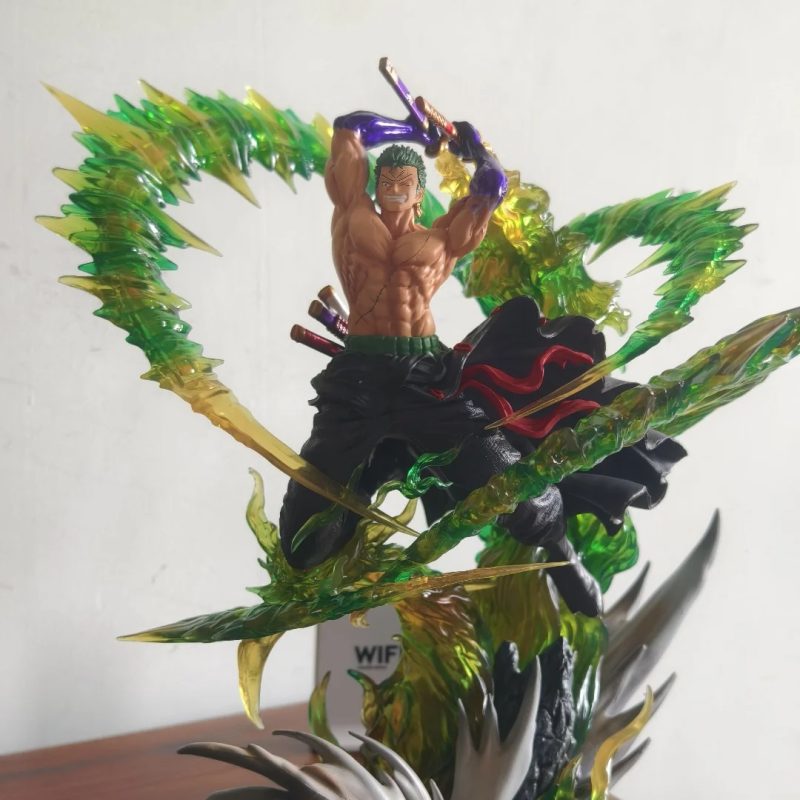 Figura One Piece Roronoa Zoro 30 cm – Ataque Relámpago Santoryu con Efectos LED - Imagen 5
